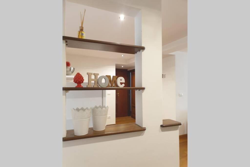 Dimora Maqueda Apartment Palermo Luaran gambar